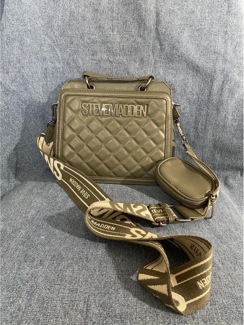 Steve Madden Bevelyn Crossbody bag in olive green lightly used clean vegan